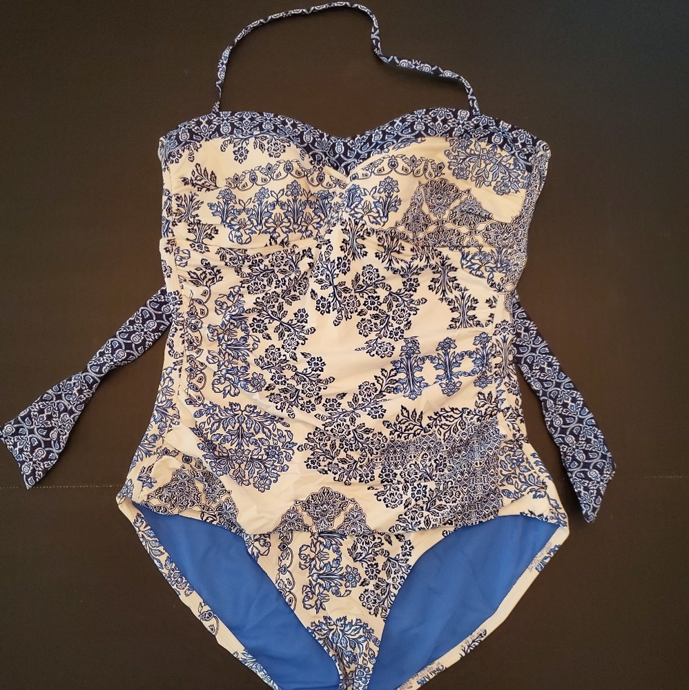 Tommy Bahama One Piece Strapless Swimsuit